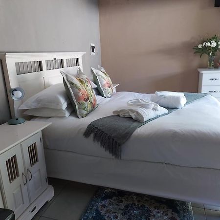 Appartement Recoupe à East London Extérieur photo